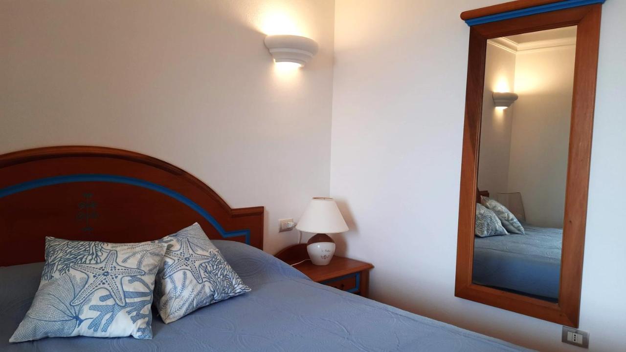 Golf & Sea Residence Is Molas พูลา ภายนอก รูปภาพ