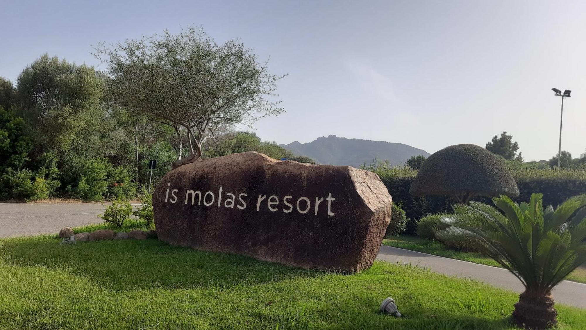 Golf & Sea Residence Is Molas พูลา ภายนอก รูปภาพ